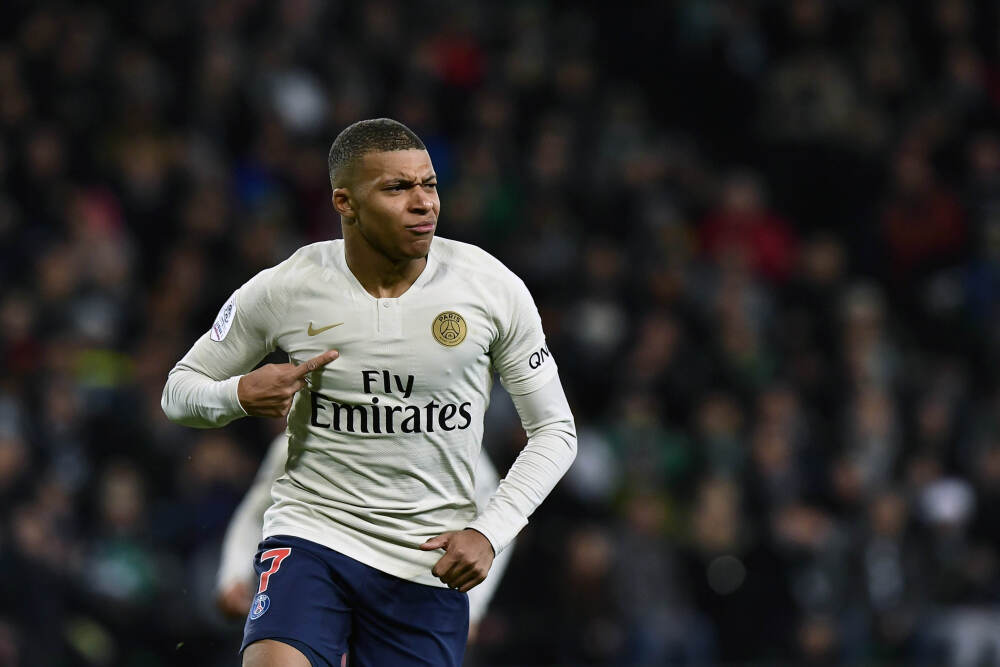 英格拉姆进攻观察: 持球肘区单挑+借掩护中距离维持产效